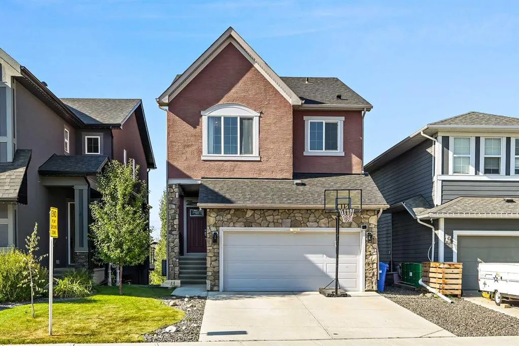 13 Cranbrook Cove SE