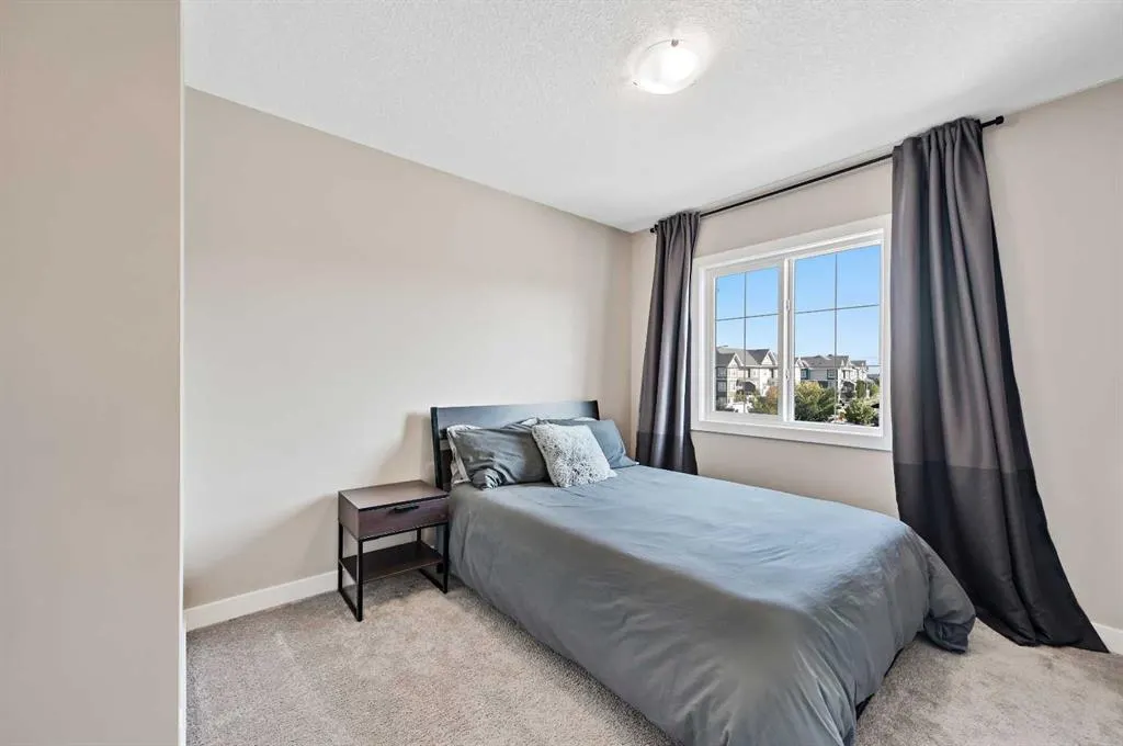 13 Cranbrook Cove SE