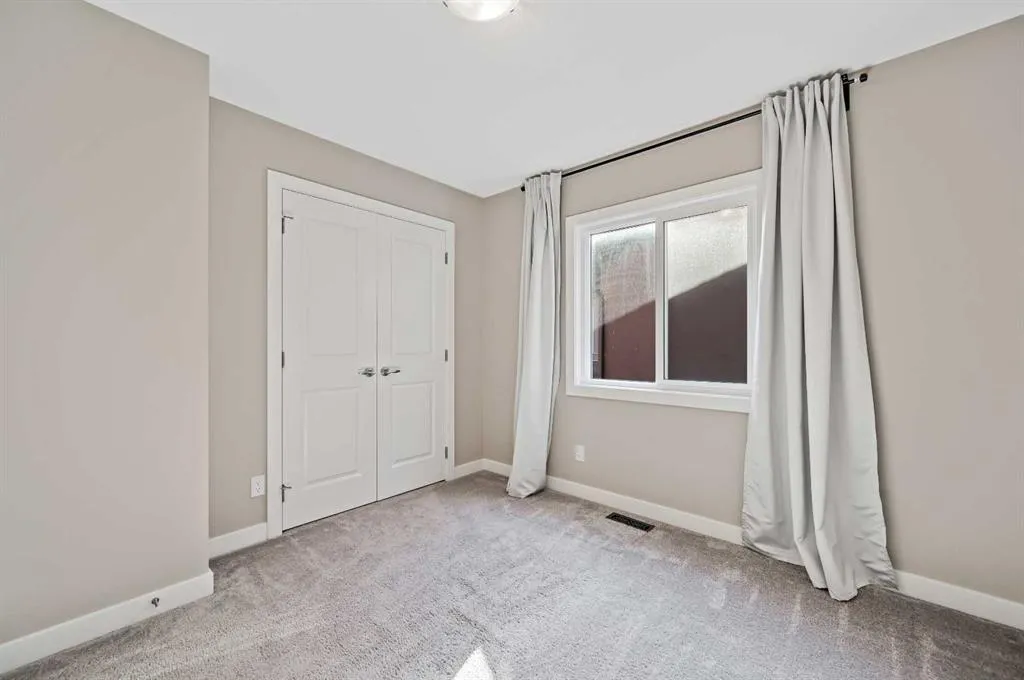 13 Cranbrook Cove SE