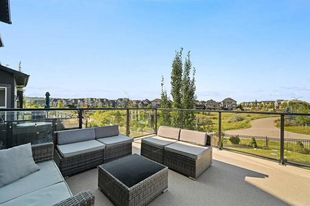 13 Cranbrook Cove SE