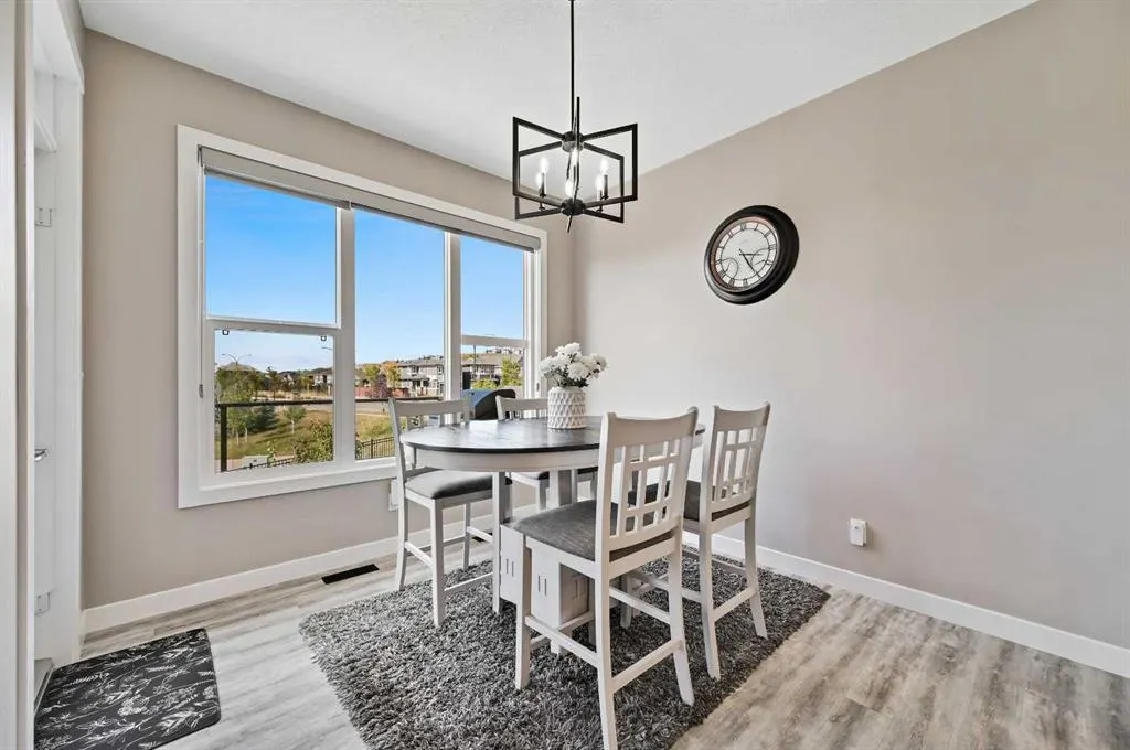 13 Cranbrook Cove SE