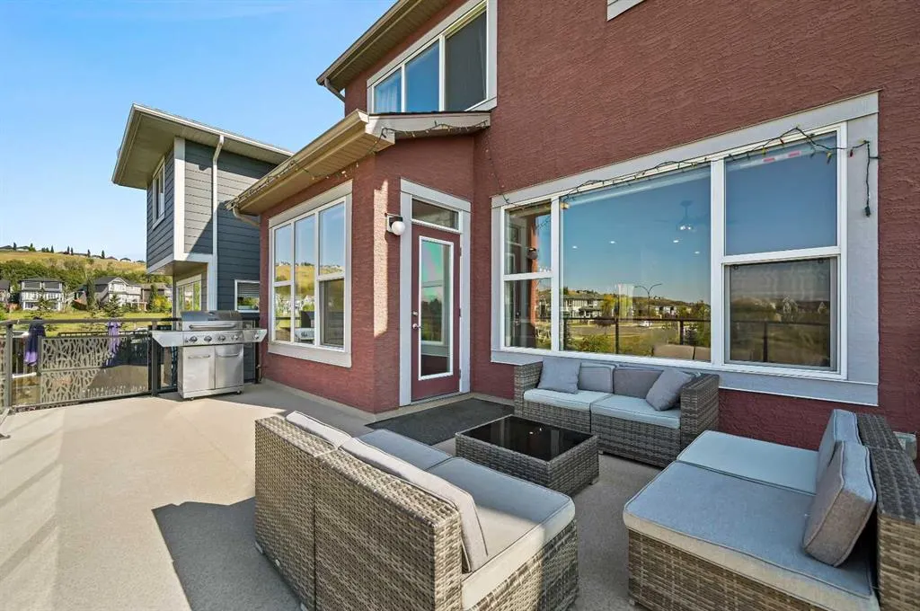 13 Cranbrook Cove SE