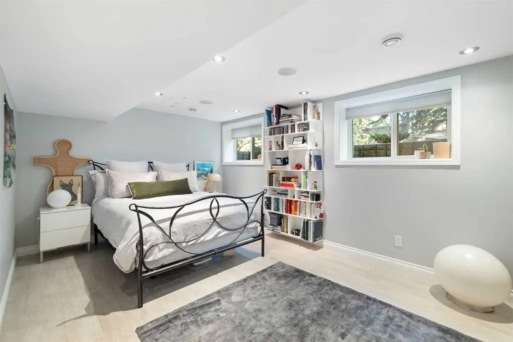 12 Medford Place SW