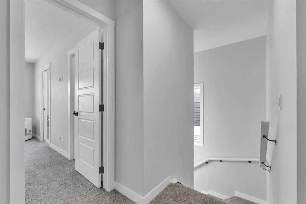 67 Corner Glen Gardens NE