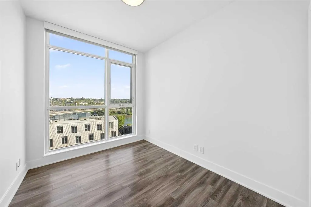 550 Riverfront Avenue SE, #1010
