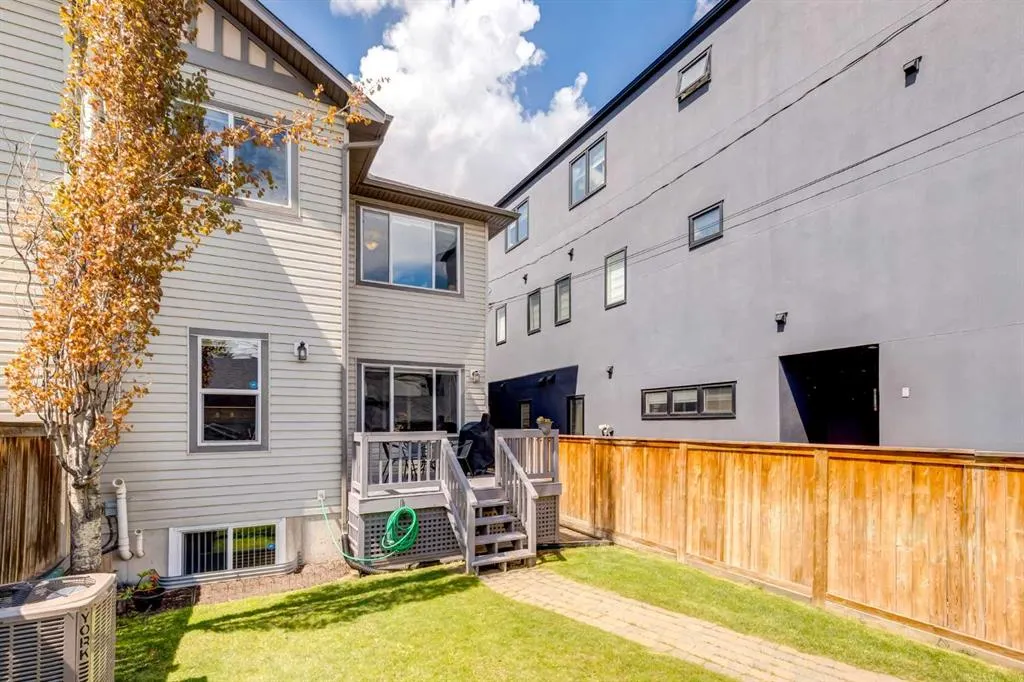 1406 29 Street SW