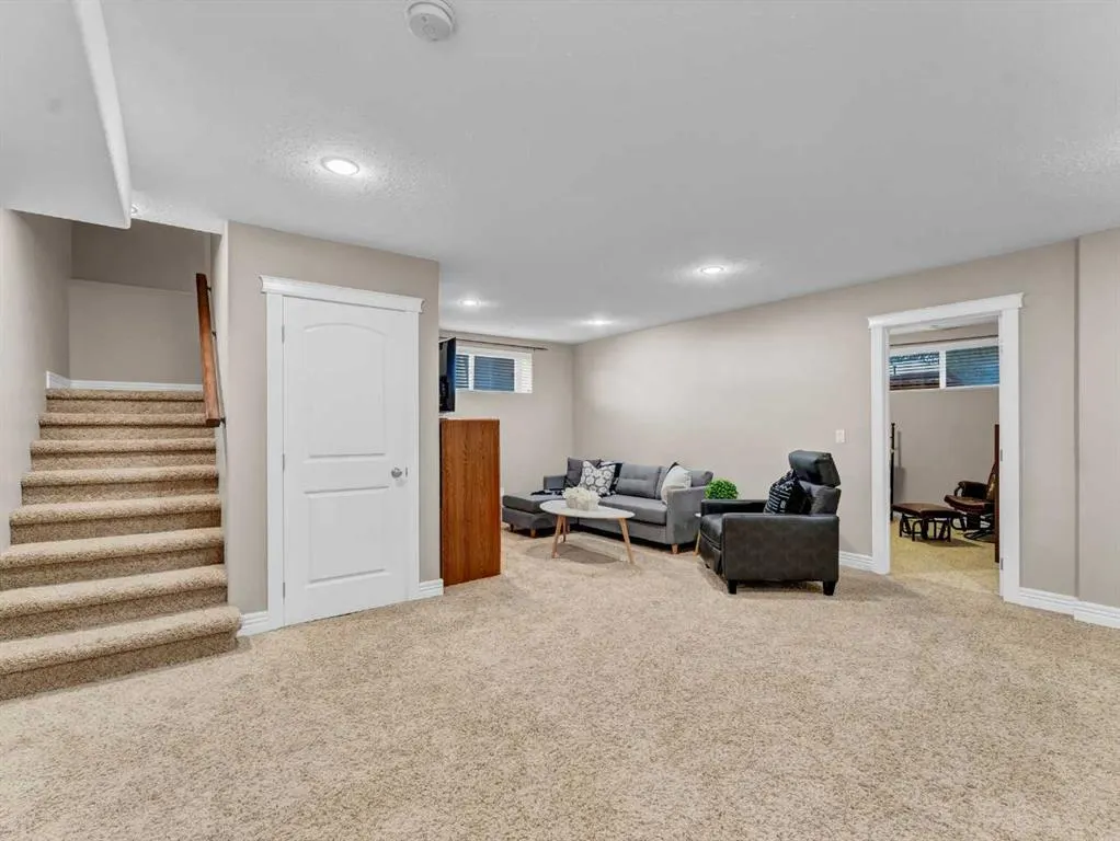 351 Stratton Road SE