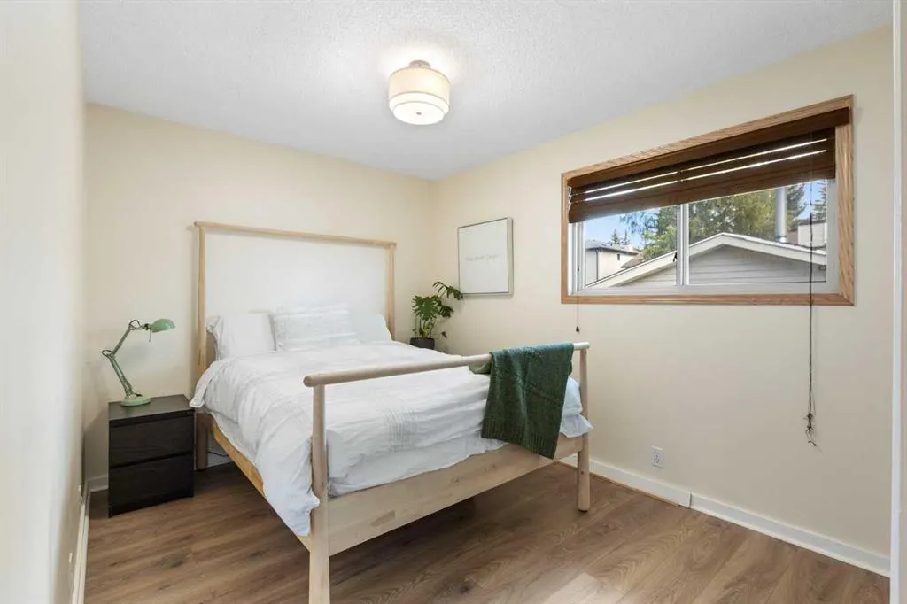 76 Edgedale Drive NW
