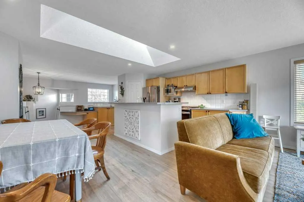 128 Chapalina Crescent SE