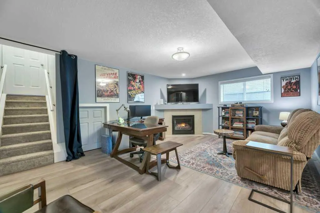 128 Chapalina Crescent SE