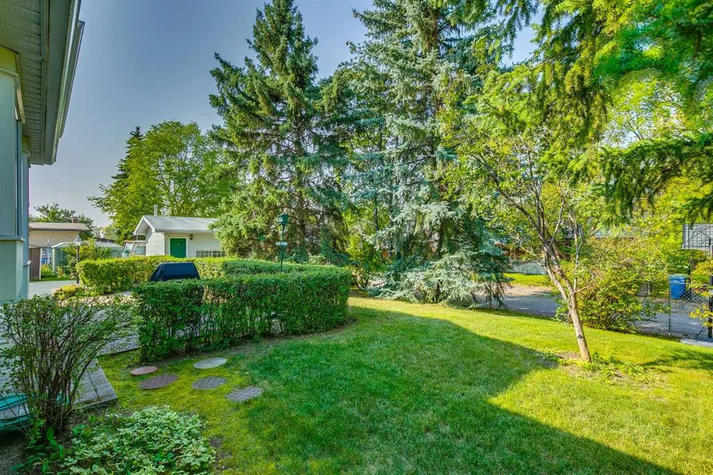 444 Willingdon Boulevard SE