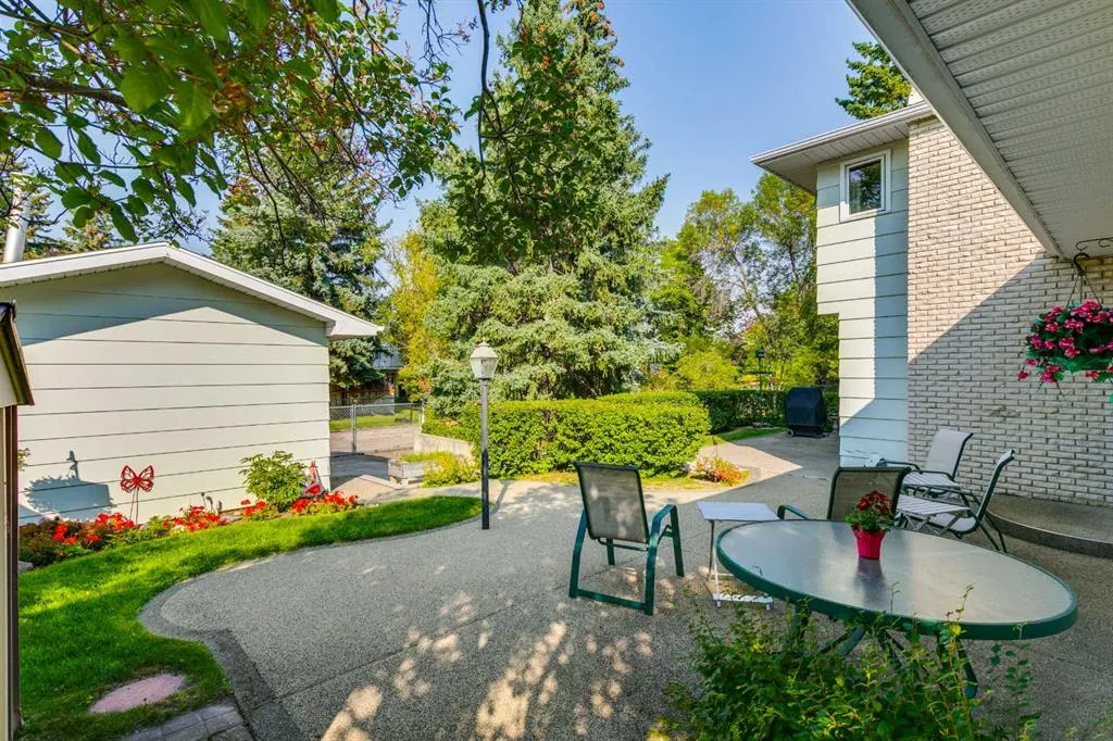 444 Willingdon Boulevard SE