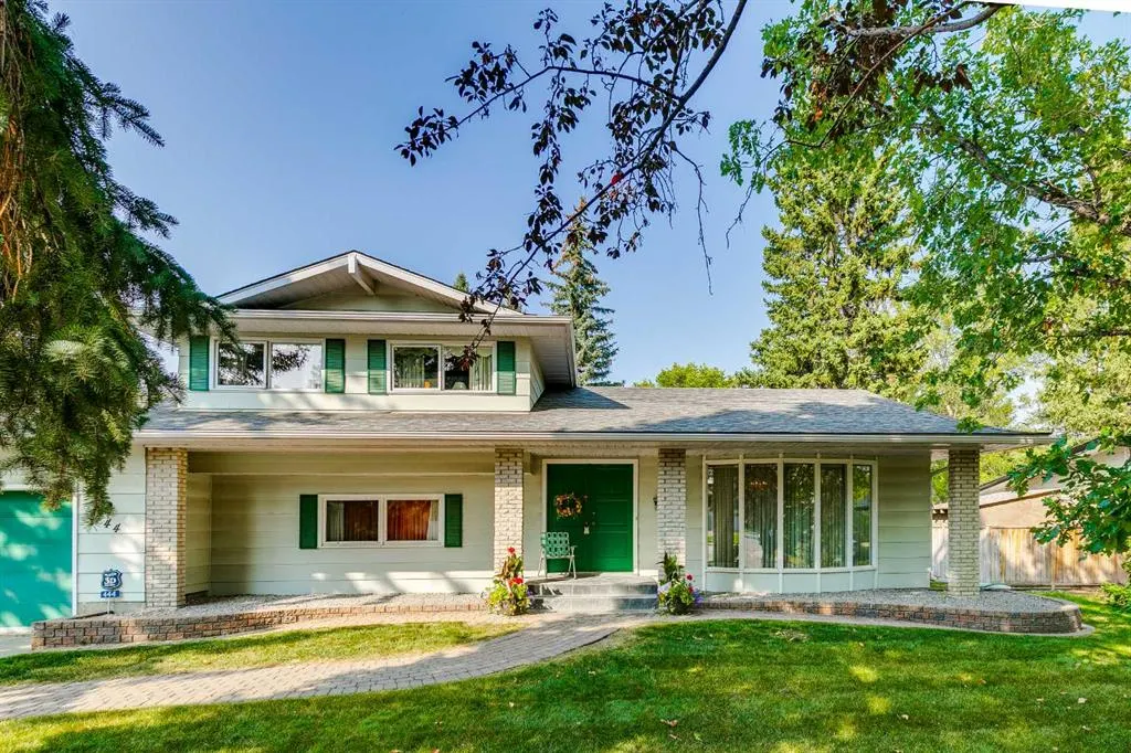 444 Willingdon Boulevard SE