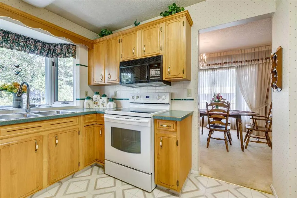 444 Willingdon Boulevard SE