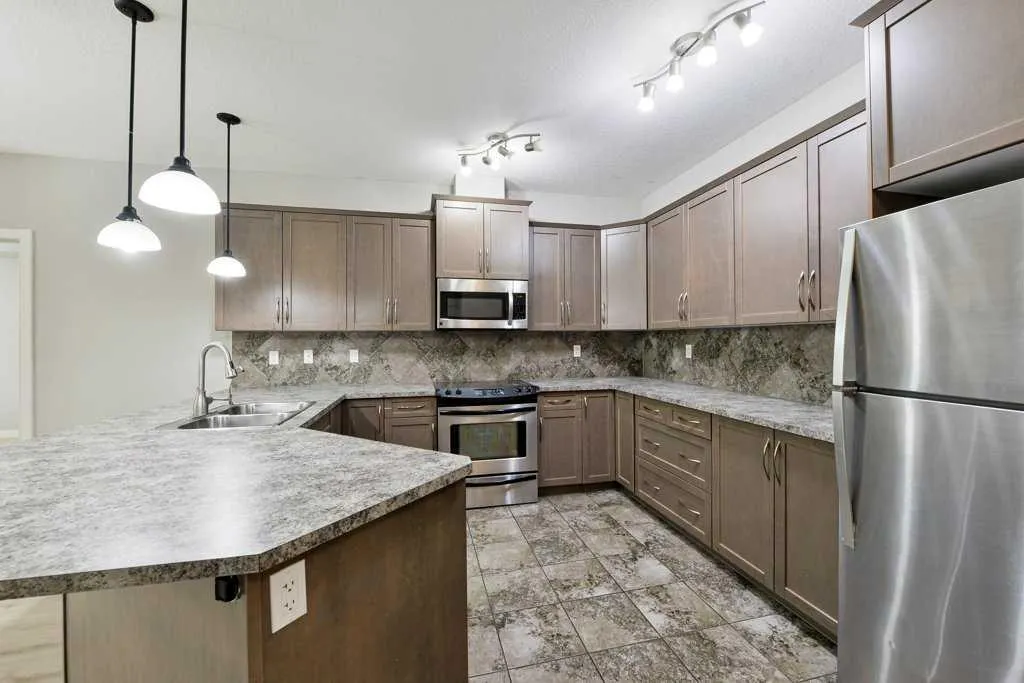 35 ASPENMONT Heights SW, #235