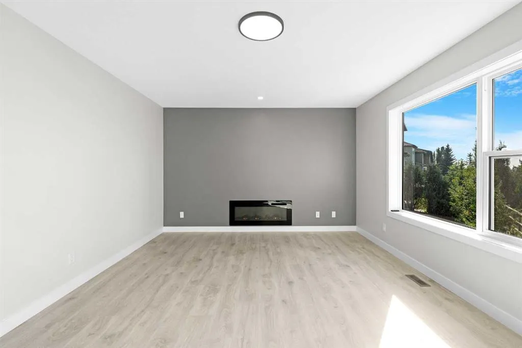 184 Panorama Hills Manor NW