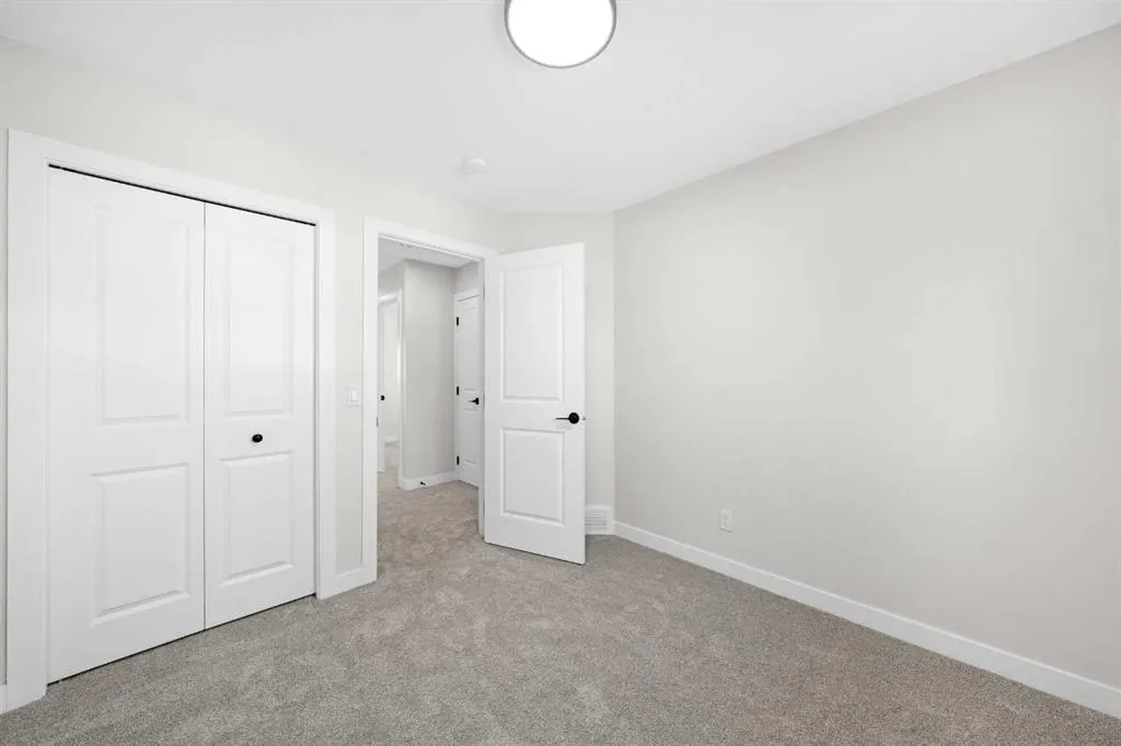 184 Panorama Hills Manor NW