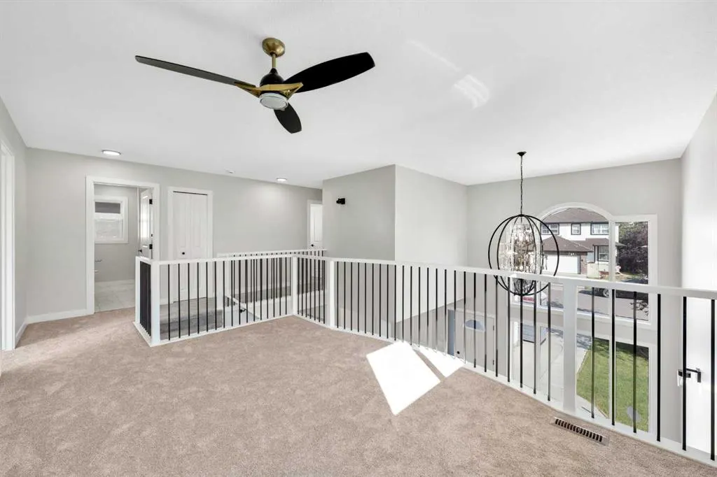 184 Panorama Hills Manor NW