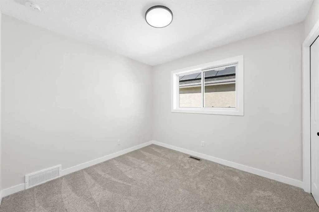 184 Panorama Hills Manor NW