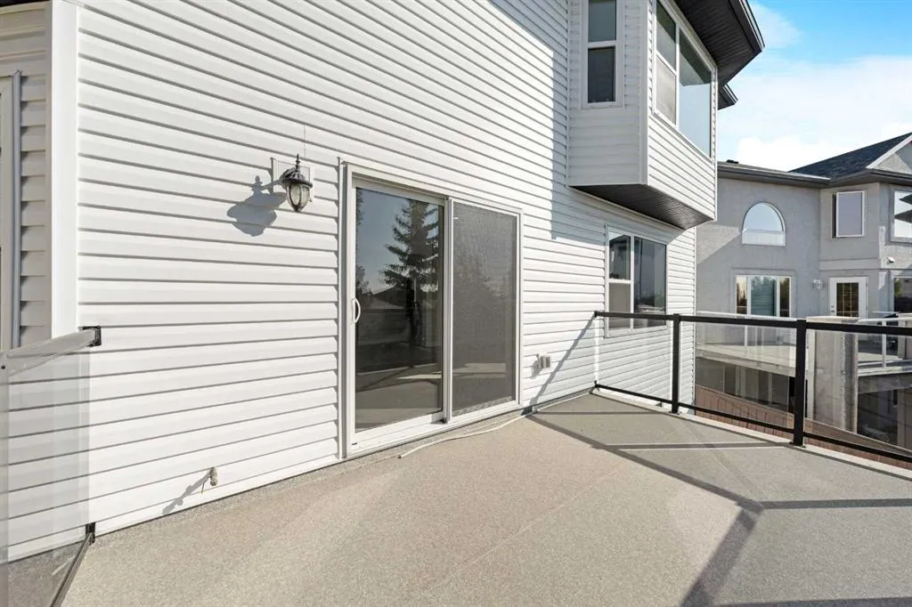 184 Panorama Hills Manor NW