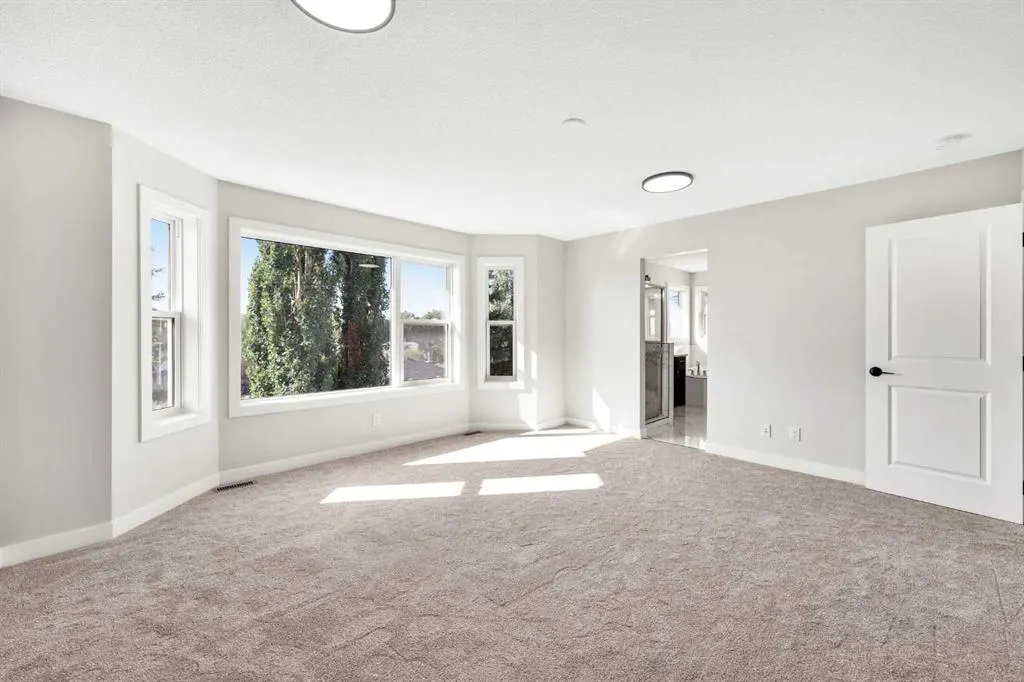 184 Panorama Hills Manor NW