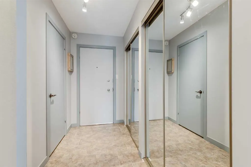 507 57 Avenue SW, #208