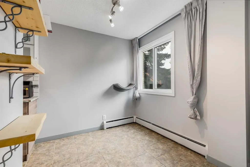 507 57 Avenue SW, #208