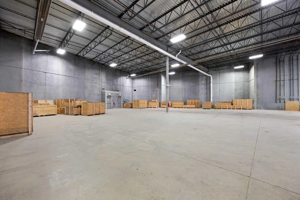 405 TaigaNova Crescent, #101 & 102