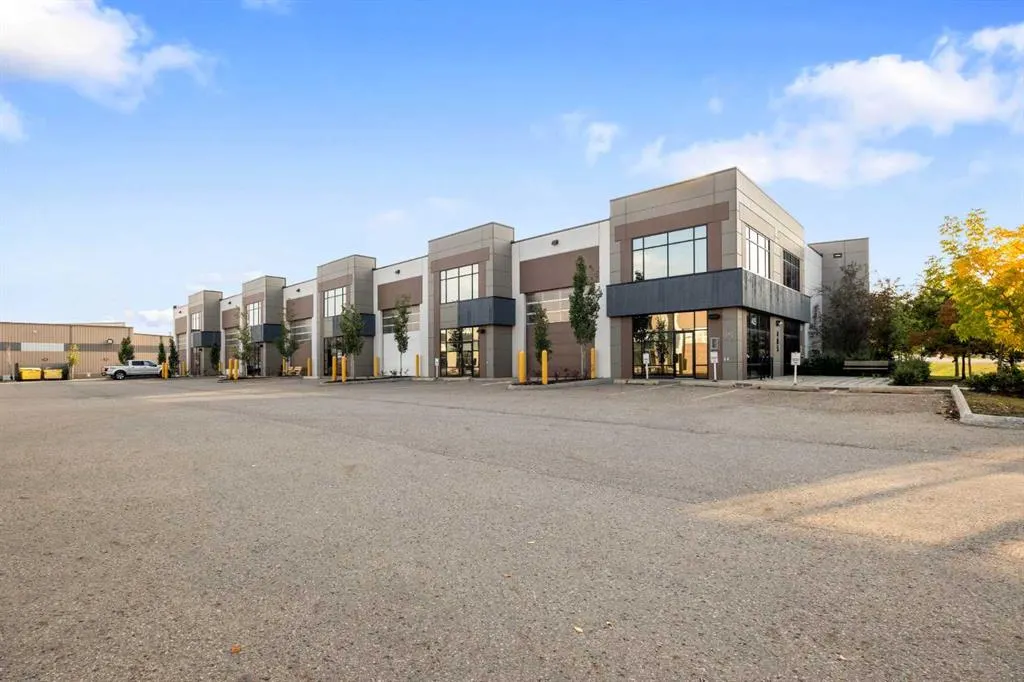 405 TaigaNova Crescent, #101 & 102