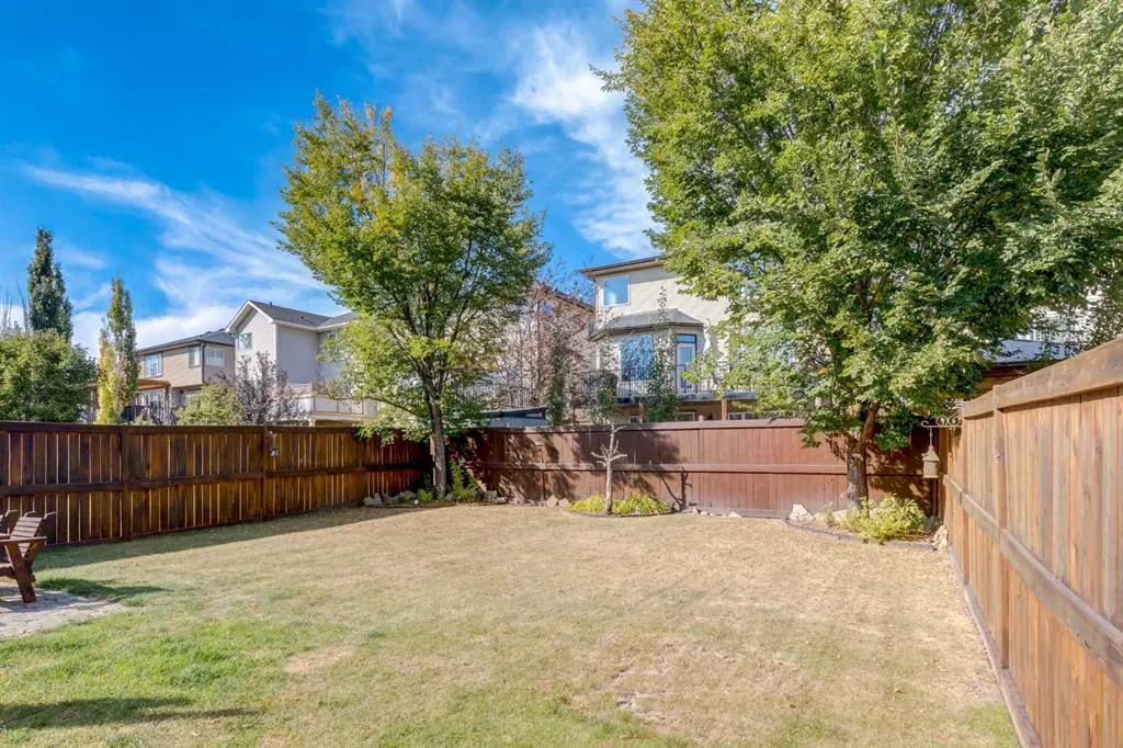 32 Evanscove Heights NW