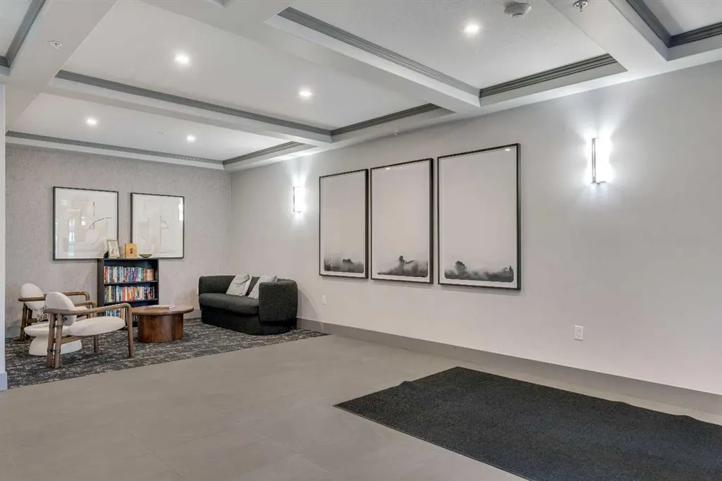 125 Wolf Hollow Crescent SE, #112