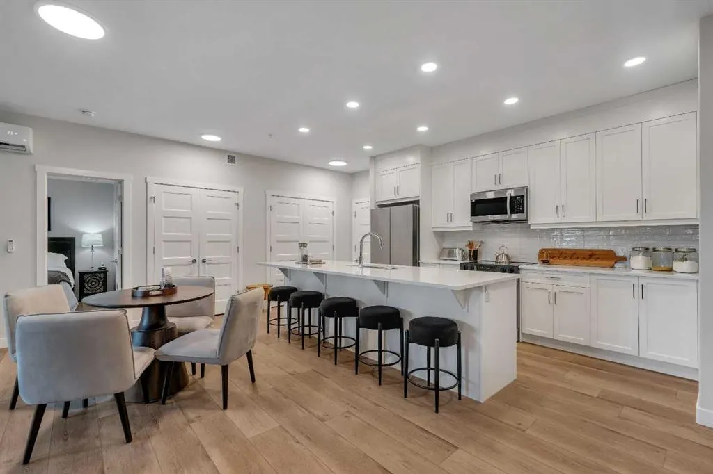 125 Wolf Hollow Crescent SE, #112
