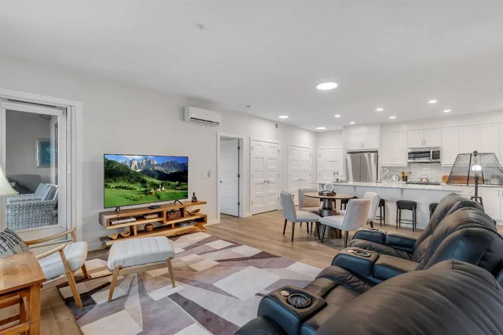 125 Wolf Hollow Crescent SE, #112