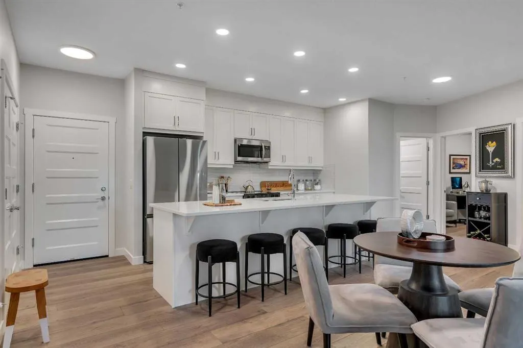 125 Wolf Hollow Crescent SE, #112