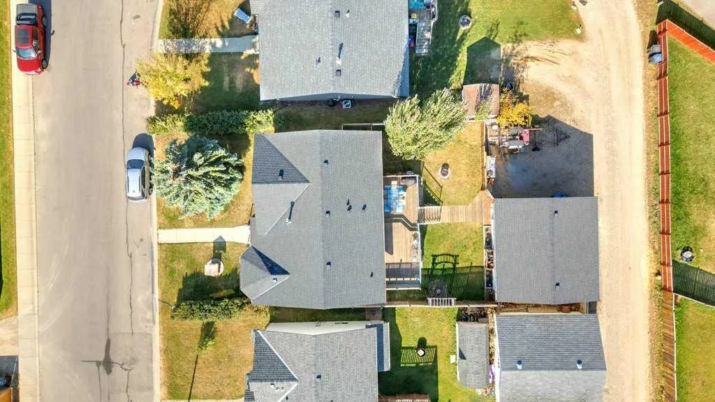 66 Hallgren Drive