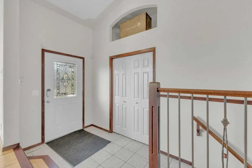 66 Hallgren Drive