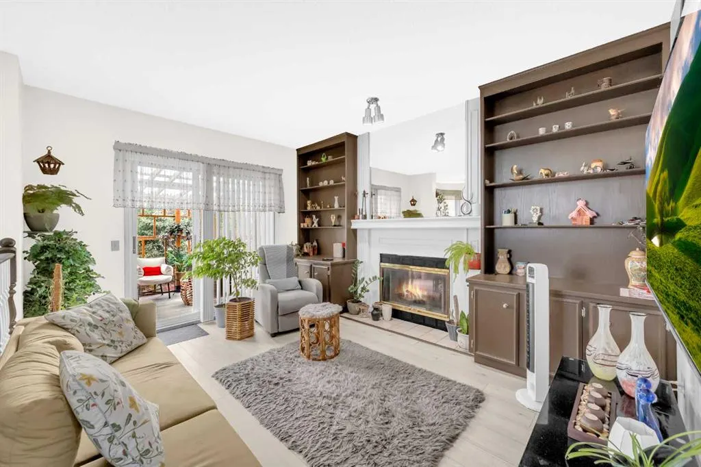 4 Fallingworth Bay NE