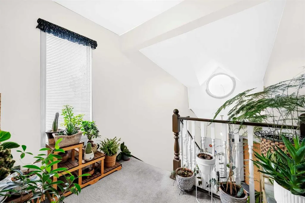 4 Fallingworth Bay NE