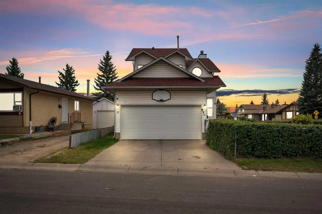 4 Fallingworth Bay NE
