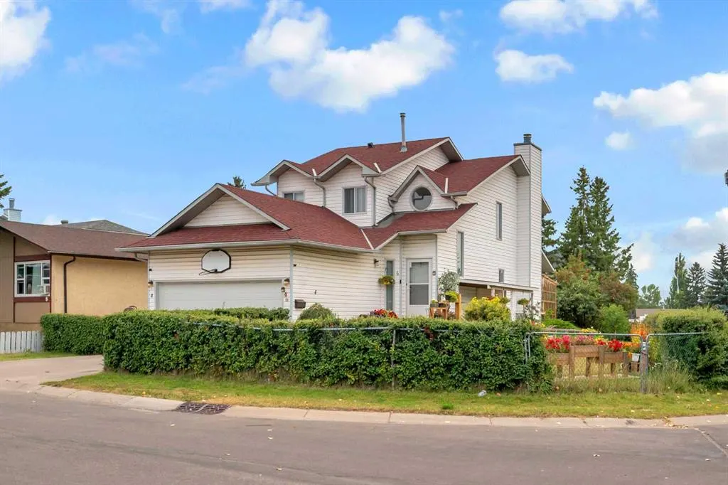 4 Fallingworth Bay NE