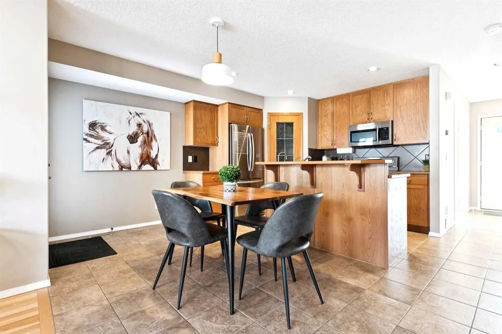 46 Cranberry Close SE