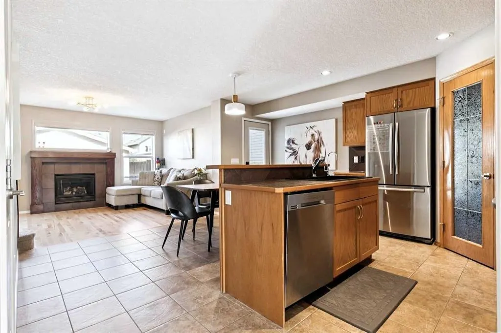46 Cranberry Close SE
