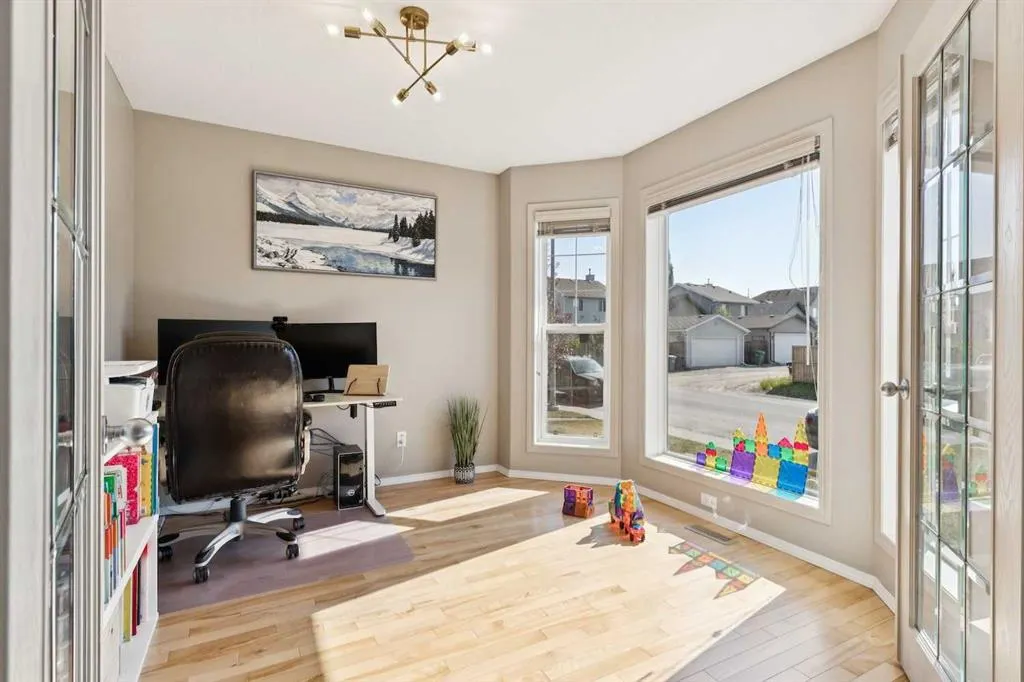 46 Cranberry Close SE
