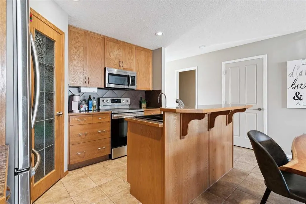 46 Cranberry Close SE