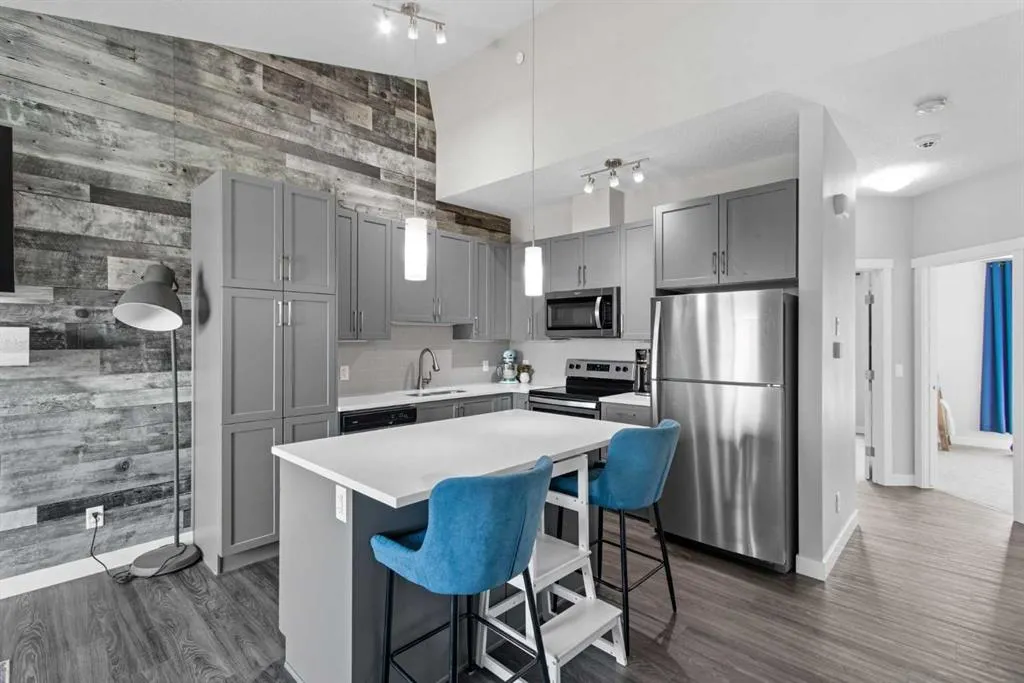 263 Livingston Common NE