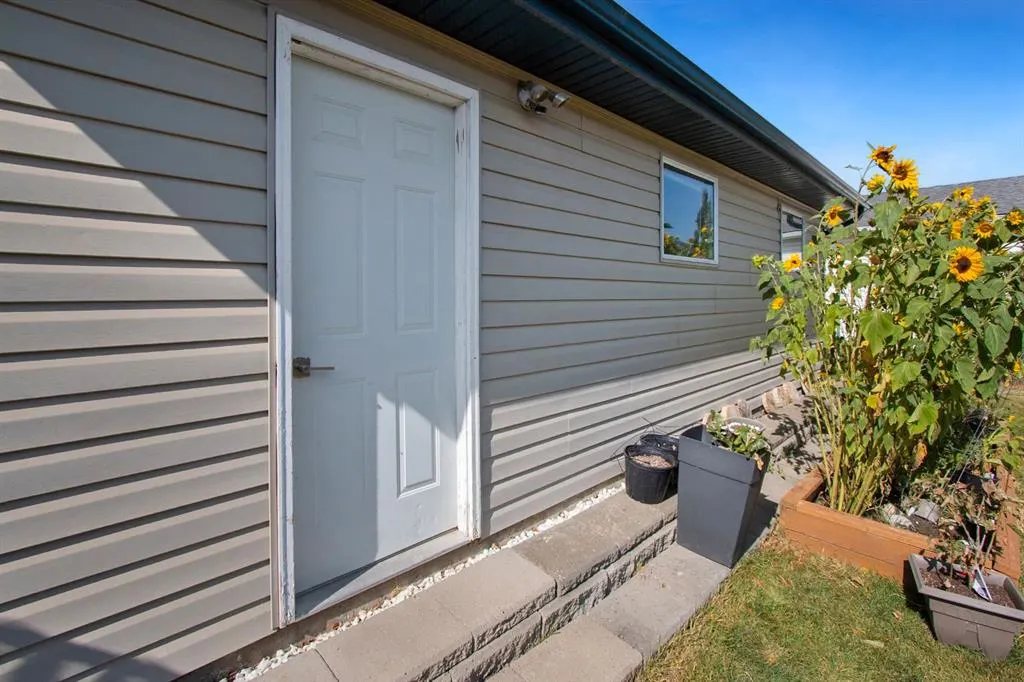 40 Douglas Close