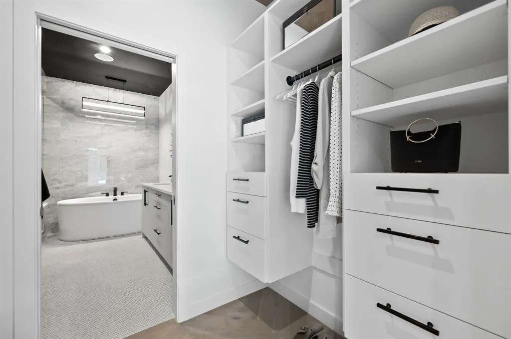 835 78 Street SW, #206