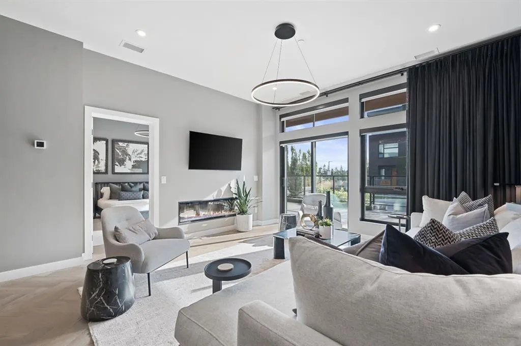 835 78 Street SW, #206
