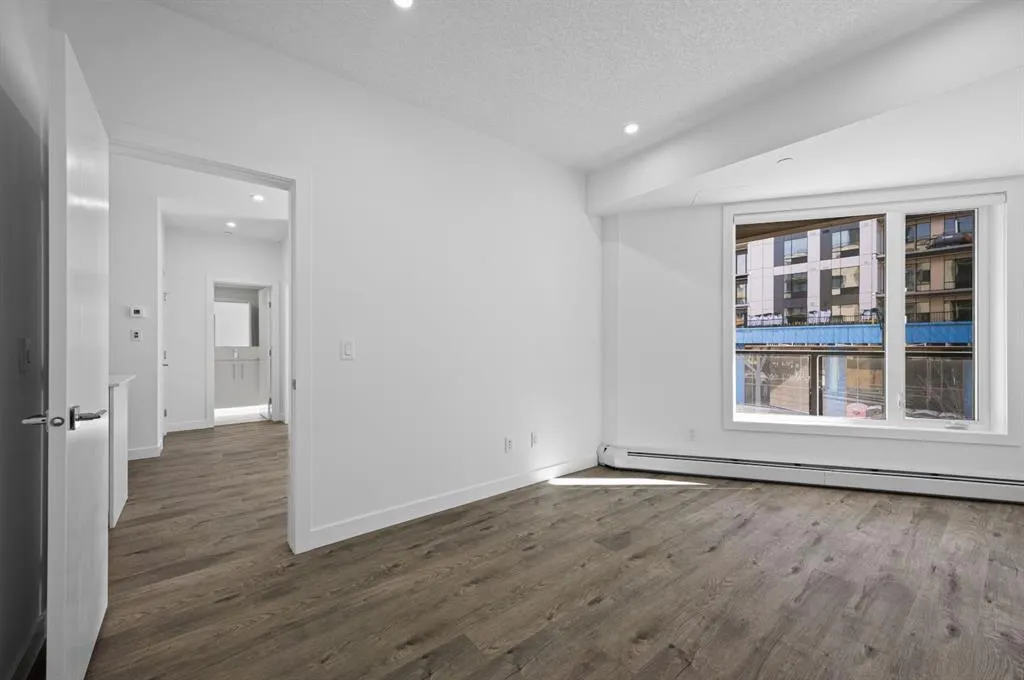 8370 Broadcast Avenue SW, #204