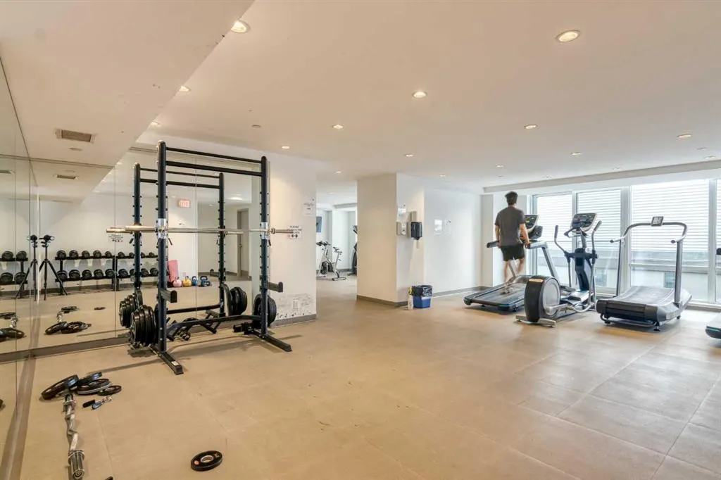 615 6 Avenue SE, #1610